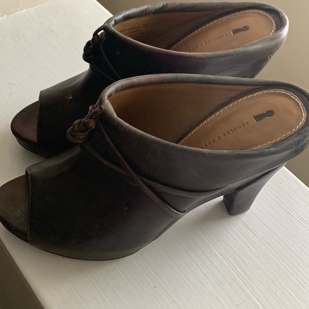 Schuler & Sons leather mules - so comfy!